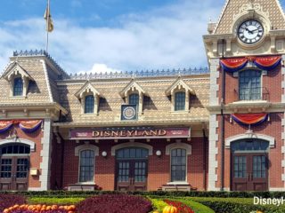 hong kong disneyland train station