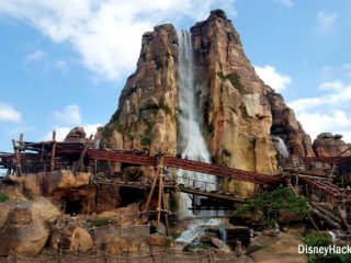 shanghai disneyland adventure isle rapids